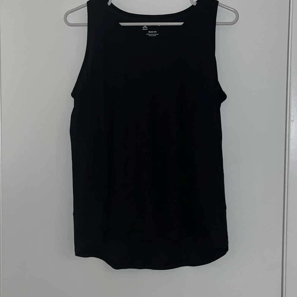 brand: xersion    size: L    color: black